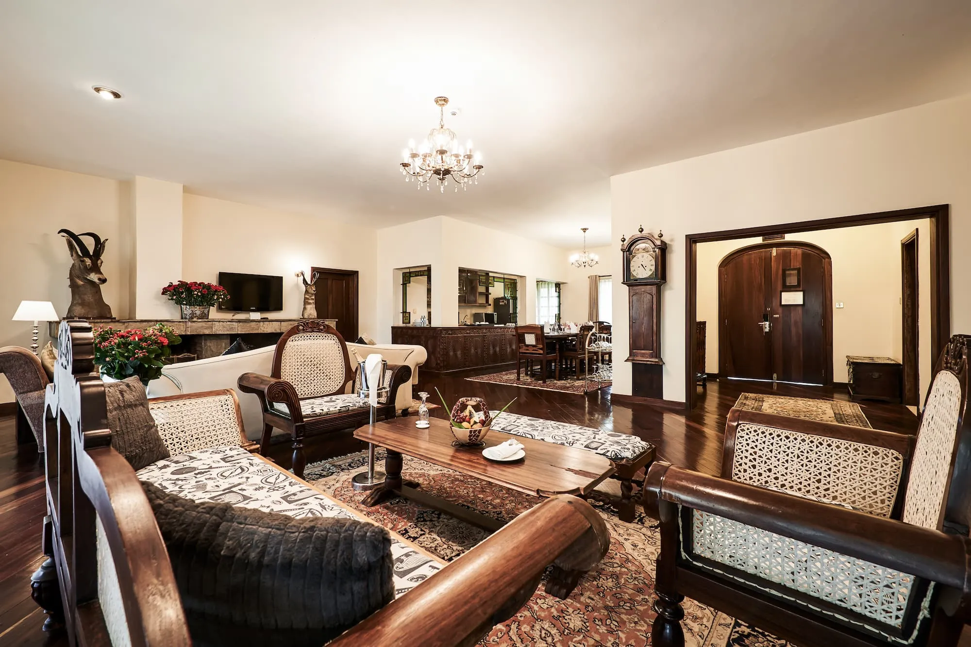 Safari Park Hotel & Casino, Safari Park Hotel, Safari Park Casino, Nairobi Hotels, Nairobi Conferences, Safari Casino, Cafe Kigwa, Thika Road Hotel, Largest Conference Hall,